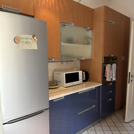 Apartment Just Women Solo Donne Non Accetiamo Gli Uomi Bergamo