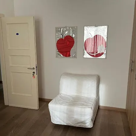 Just Women Solo Donne Non Accetiamo Gli Uomi Apartment
