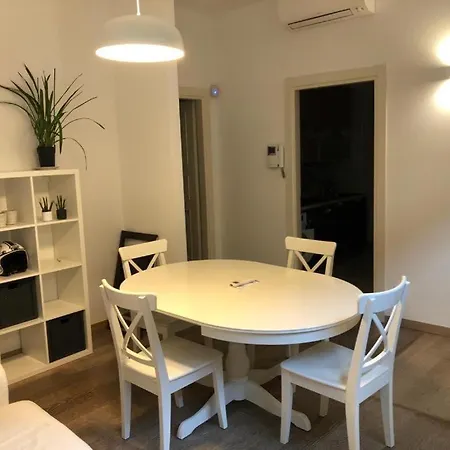 Just Women Solo Donne Non Accetiamo Gli Uomi Apartment *